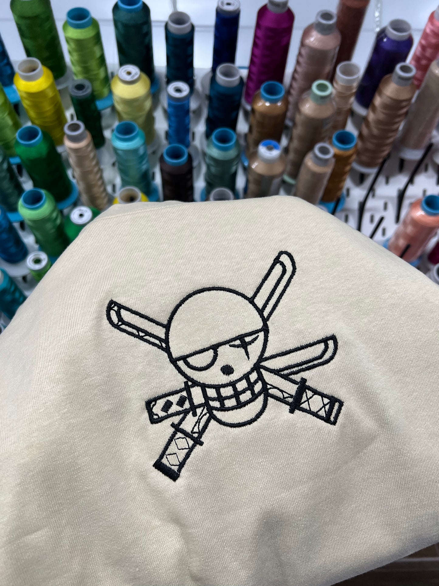 Zoro Minimalist One Piece (Extra Grande) + bordado delante