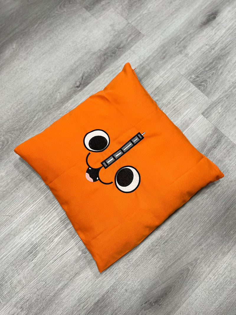 Cojín con relleno Pochita