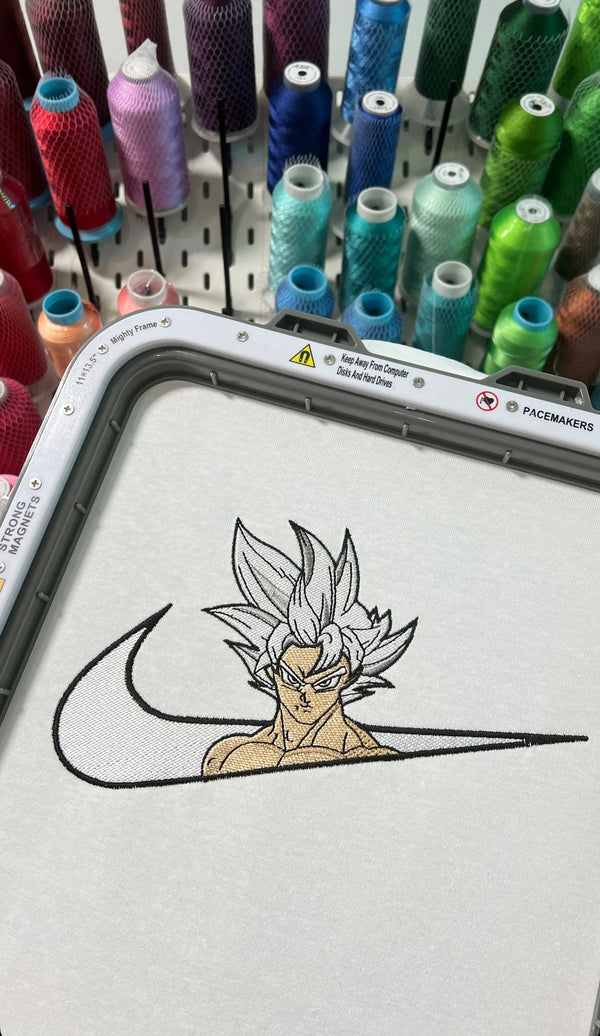 Goku Swoosh / Dragon Ball