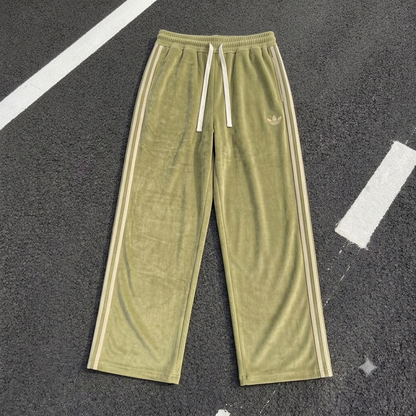 The Viral Chinese Pants