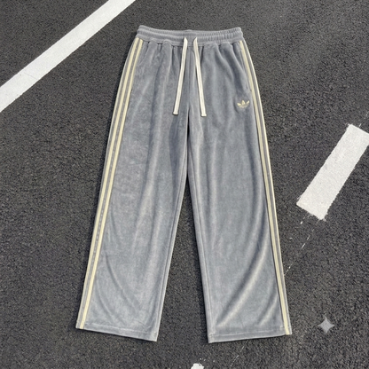 The Viral Chinese Pants
