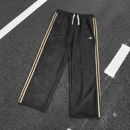 The Viral Chinese Pants